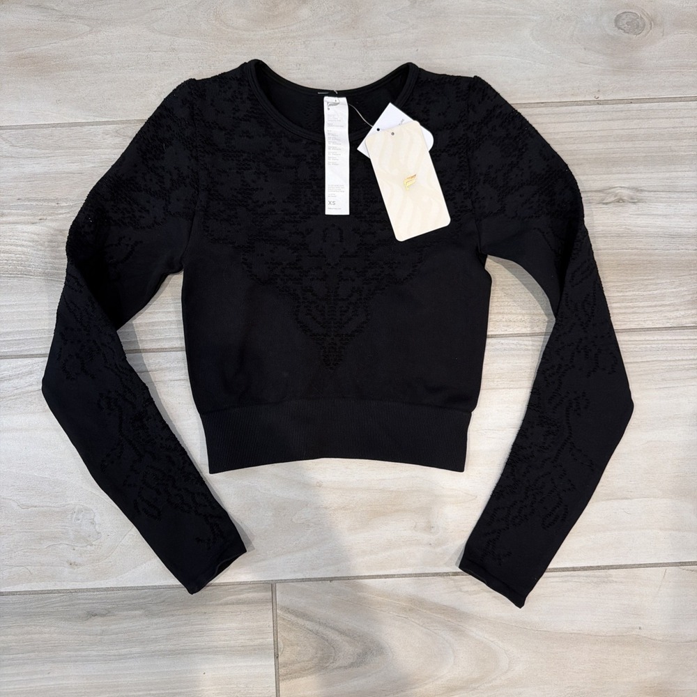 Fabletics Shirt Women XS Extra Small Black Seamless Lace Top Cropped Slim New